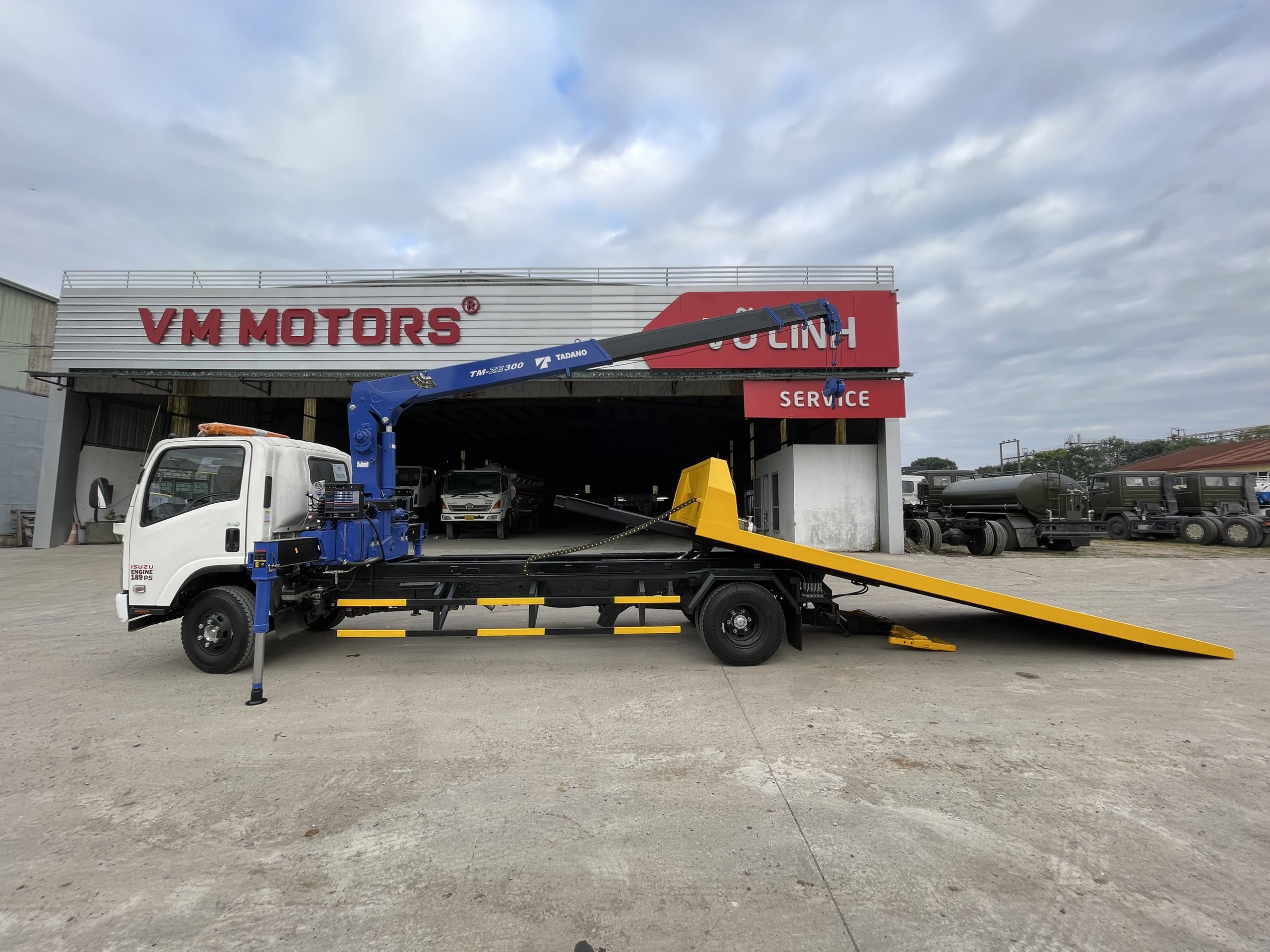 5bf505113b65e63bbf74